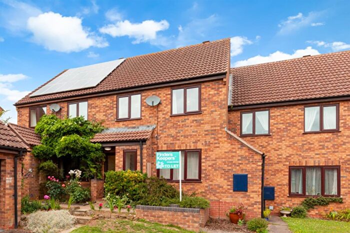 3 Bedroom Terraced House For Sale In Gascoigne Way, Bloxham, Banbury, OX15