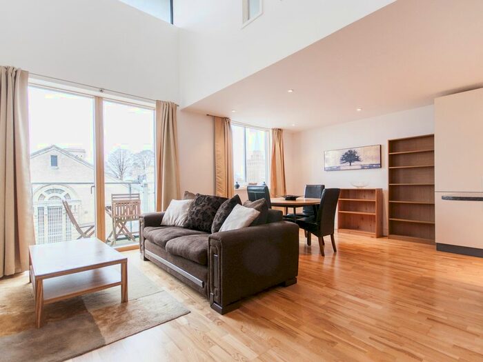 2 Bedroom Flat To Rent In New Road, Oxford, OX1