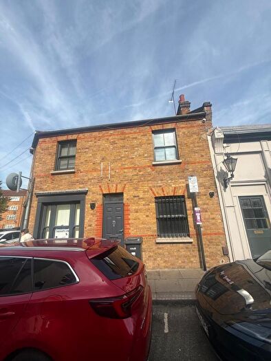 2 Bedroom Apartment To Rent In Mill Lane, Woodford Green, Redbridge, IG8
