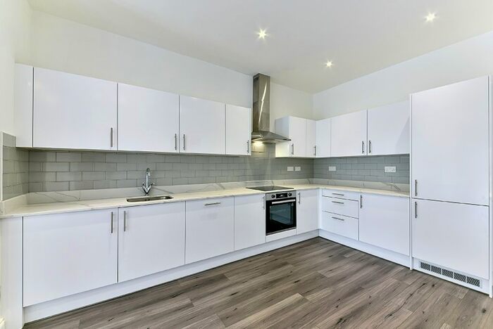 4 Bedroom End Of Terrace House To Rent In Watling Street, Radlett, WD7