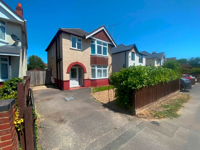 3 Bedroom Detached House To Rent In Rushington, Totton, Southampton, SO40