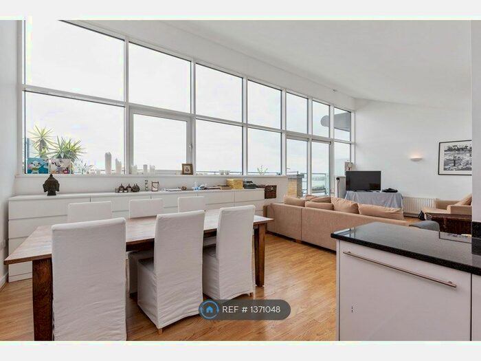 2 Bedroom Flat To Rent In Royal Arsenal, London, SE18