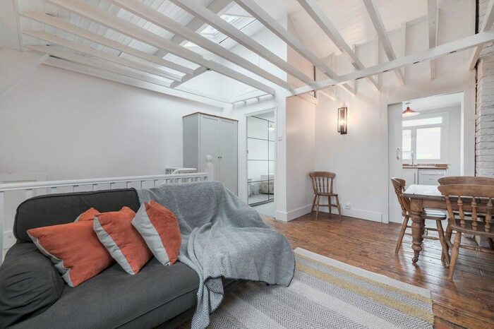 1 Bedroom Flat To Rent In Cumberland Street, London, SW1V