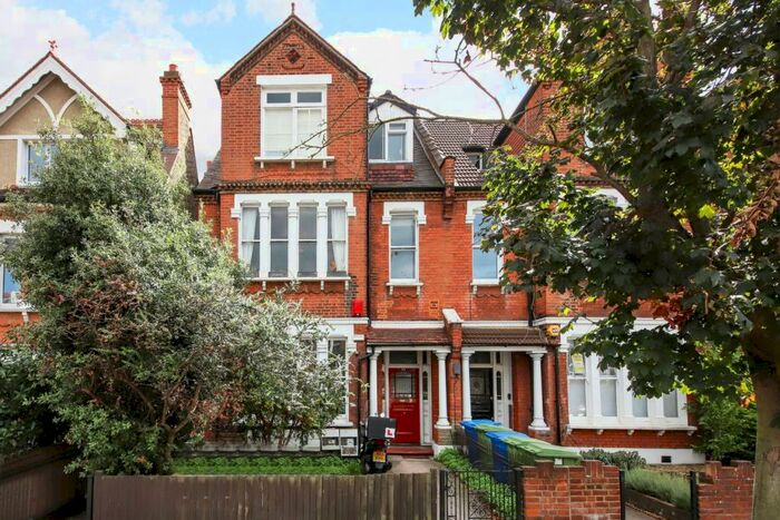 Studio To Rent In Herne Hill, London, SE24