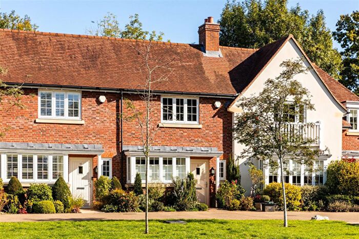 3 Bedroom Terraced House For Sale In Somers Gate, Reigate, RH2