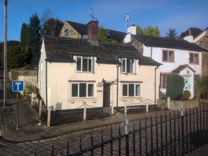 2 Bedroom Cottage To Rent In Old Main Street, Bingley BD16
