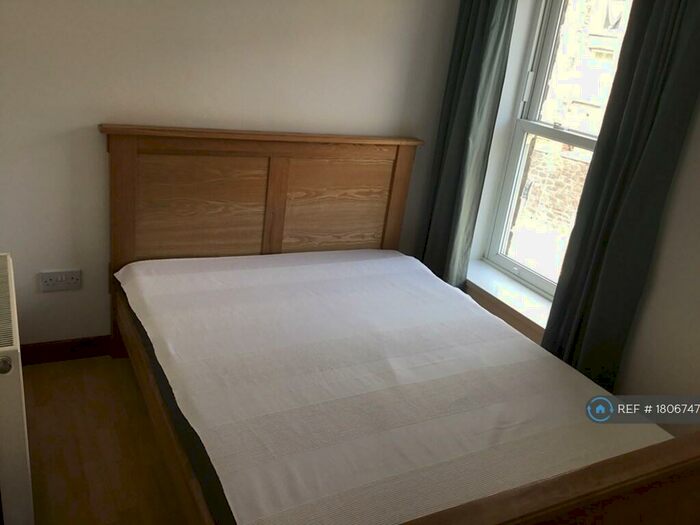 1 Bedroom Flat To Rent In Oxford Street, Pontycymer, Bridgend County, CF32