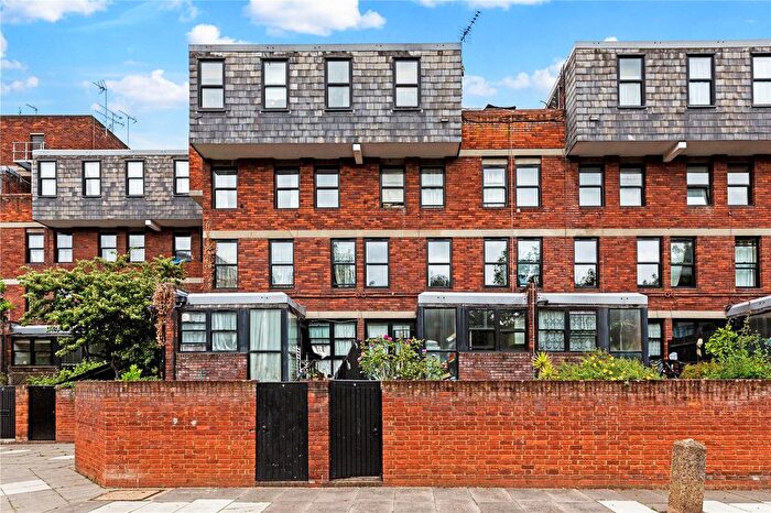 Studio For Sale In Longleat House, Rampayne Street, Pimlico, London, SW1V