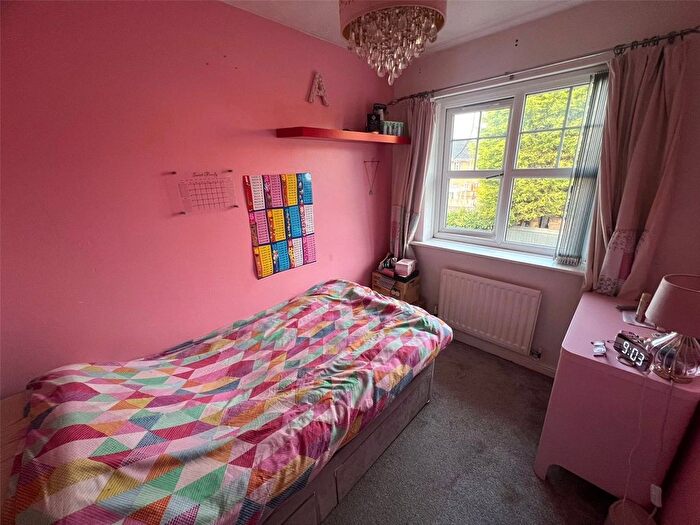 3 Bedroom End Of Terrace House For Sale In Brockenhurst Way, Longford, Coventry, Warwickshire, CV6