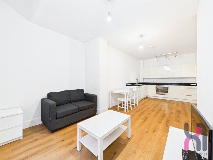 1 Bedroom Flat To Rent In Town Hall, Bexley Square, Salford, Manchester, M3