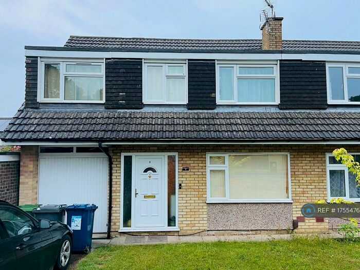 4 Bedroom Semi-Detached House To Rent In Fulbourn Old Drift, Cambridge, CB1