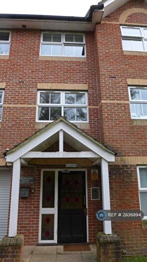 2 Bedroom Flat To Rent In Holmwood Court, Southampton, SO16