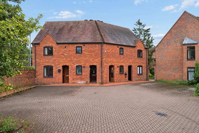 1 Bedroom Flat For Sale In Washington Row, Amersham, HP7