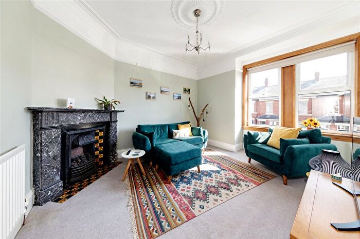 2 Bedroom Flat To Rent In Hyde Terrace, Gosforth, Newcastle Upon Tyne, NE3