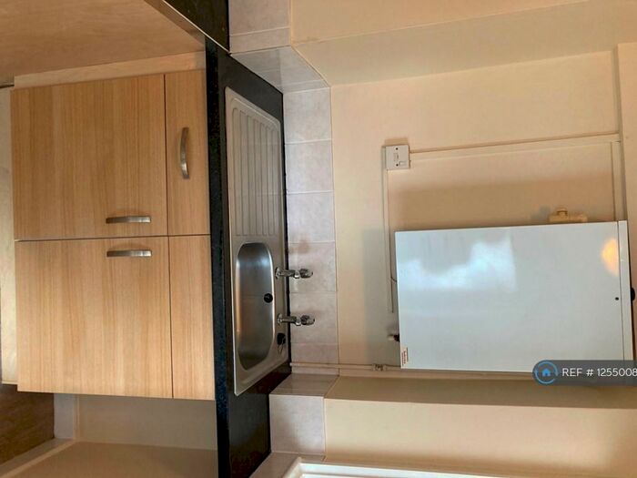 1 Bedroom Flat To Rent In Garreglwyd, Benllech, Tyn-Y-Gongl, LL74