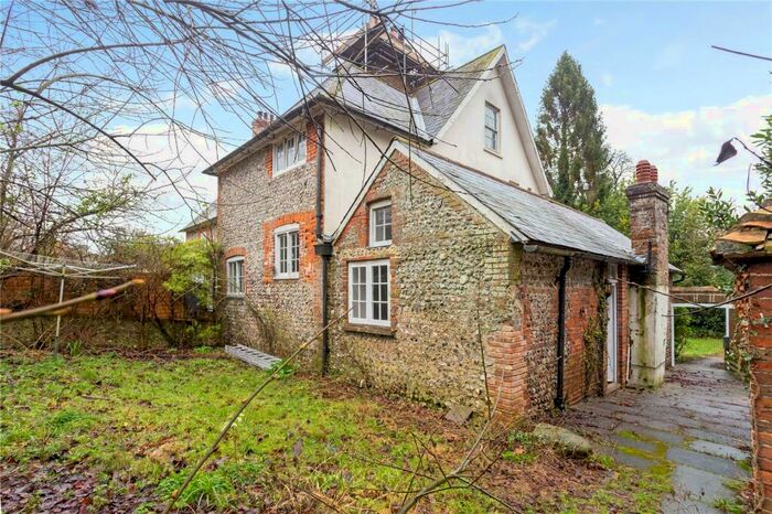 3 Bedroom Semi-Detached House To Rent In Home Farm House, Stanmer Village, Stanmer, Brighton, BN1