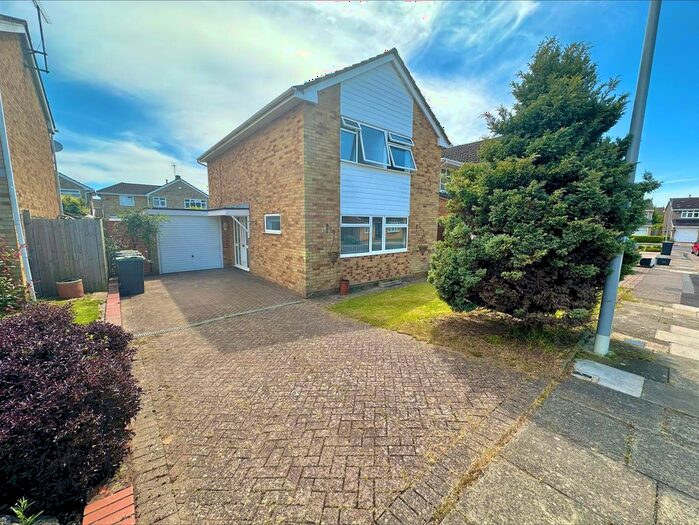 3 Bedroom Detached House To Rent In Boxgrove Close, Luton, LU2