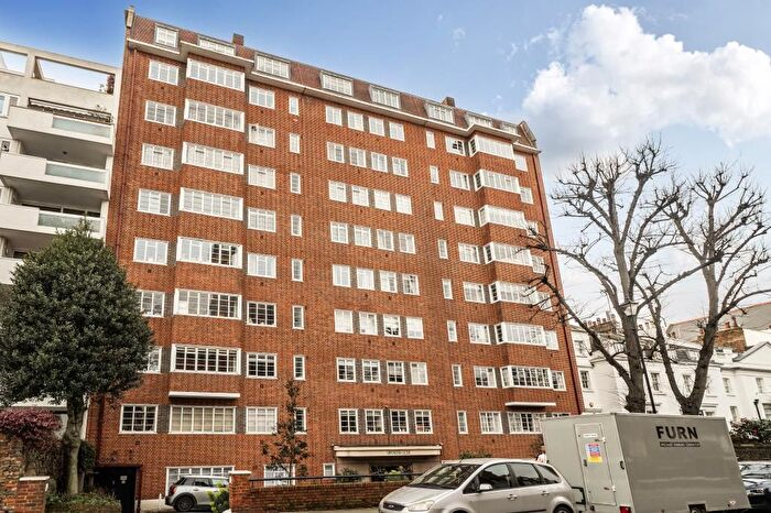 1 Bedroom Flat For Sale In Lancaster Close, London, W2