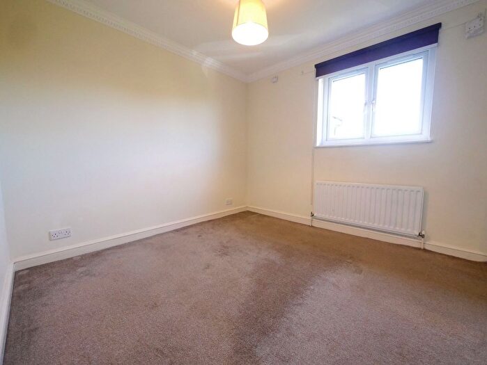 2 Bedroom Flat To Rent In East Parkside, Newington, Edinburgh, EH16