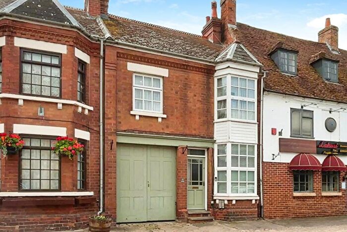3 Bedroom Terraced House For Sale In High Street, Stony Stratford, Milton Keynes, Buckinghamshire, MK11