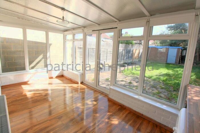 3 Bedroom Semi-Detached House To Rent In Watson Avenue, Cheam, Sutton, SM3