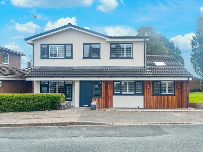 5 Bedroom Detached House For Sale In Sheringham Drive, Brandlesholme, Bury, BL8