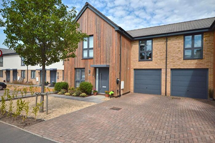 3 Bedroom Semi Detached House For Sale In Fairfield Way, Keynsham, Bristol, BS31