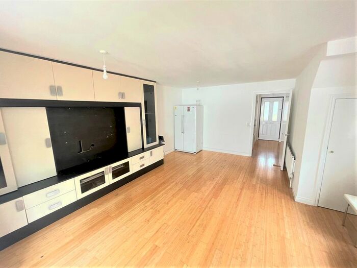 3 Bedroom End Of Terrace House To Rent In Rose Bates Drive, London, NW9