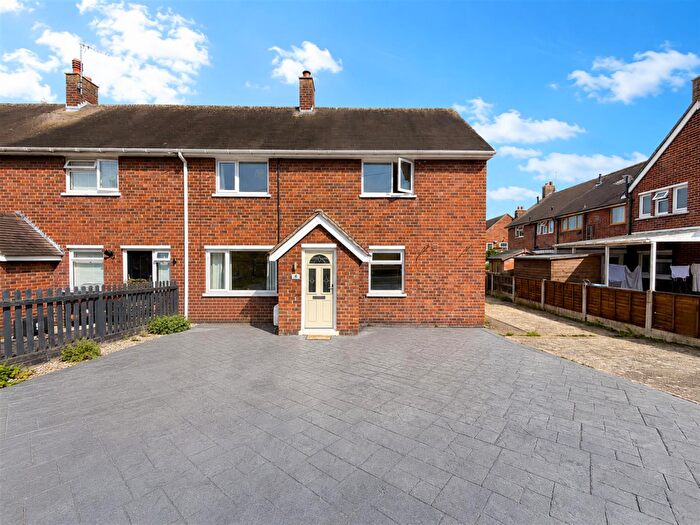 3 Bedroom End Of Terrace House For Sale In The Groves, Marchwiel, Wrexham, LL13