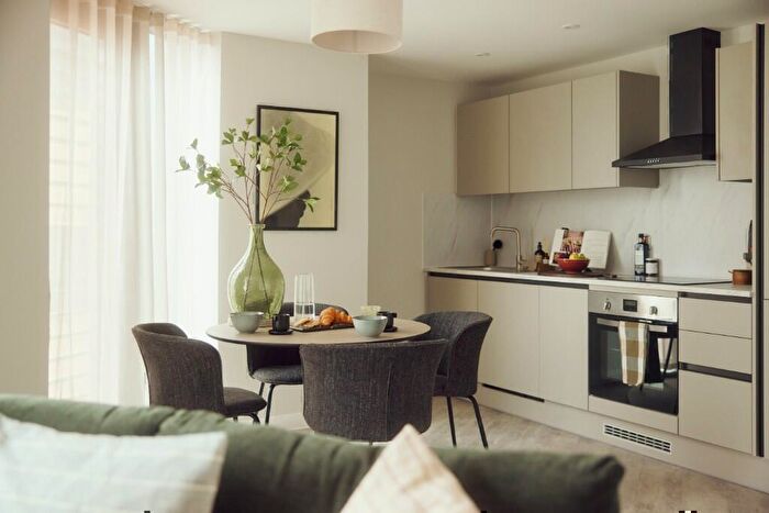 2 Bedroom Apartment To Rent In Curran Road, Cardiff(City), CF10