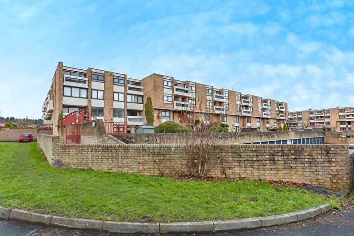 2 Bedroom Flat For Sale In Neville Court, Washington, Tyne And Wear, NE37