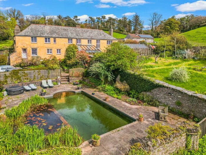 6 Bedroom Farmhouse For Sale In East Allington, Totnes, TQ9
