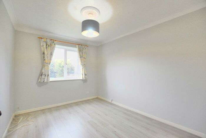 2 Bedroom Apartment To Rent In Rossetti Road, SE16