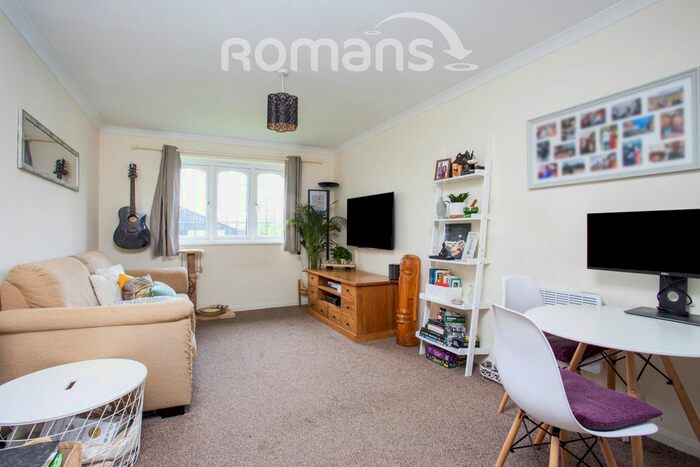 1 Bedroom Flat To Rent In Aragon Court, Bracknell RG12