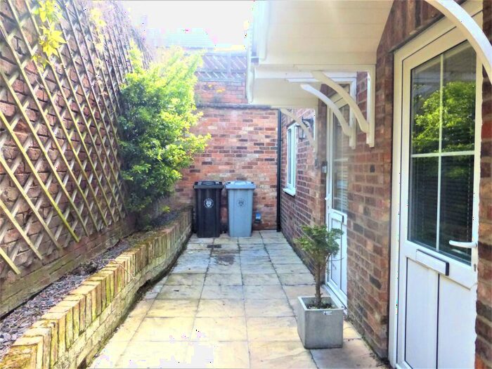 2 Bedroom House To Rent In Brewery Hill, Grantham, NG31