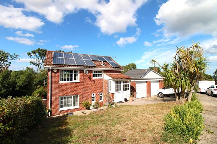 3 Bedroom Link Detached House For Sale In Green Park Road, Paignton, TQ3