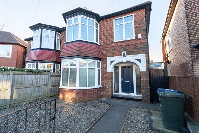 3 Bedroom Property To Rent In Wellburn Park, Jesmond, Newcastle Upon Tyne, NE2