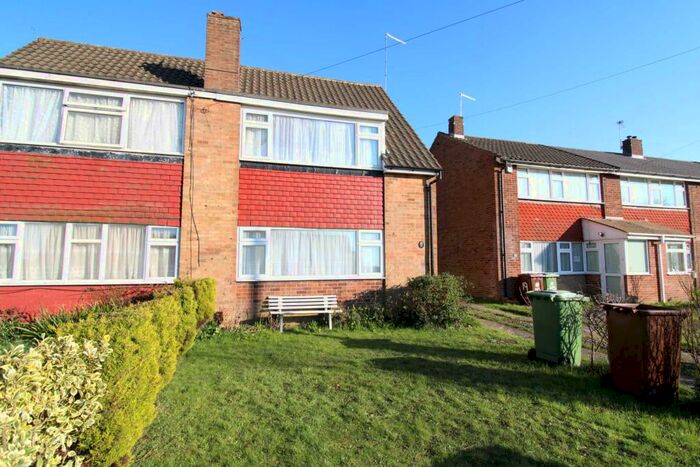 3 Bedroom Semi-Detached House To Rent In Albemarle Avenue, Potters Bar, EN6