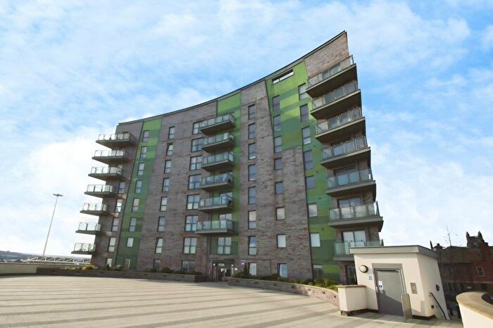 2 Bedroom Flat To Rent In Echo Central Two, Cross Green, Leeds, West Yorkshire, LS9