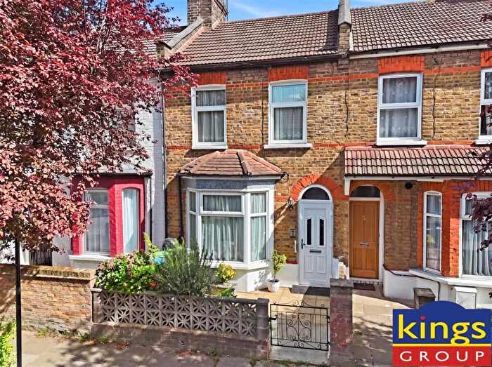 3 Bedroom Terraced House For Sale In Felixstowe Road, Edmonton, N9