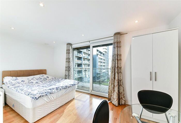 Apartment To Rent In Indescon Square, Canary Wharf, South Quay, London, E14