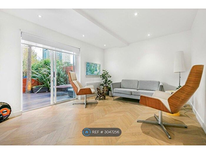 2 Bedroom Flat To Rent In Borrodaile Road, London, SW18