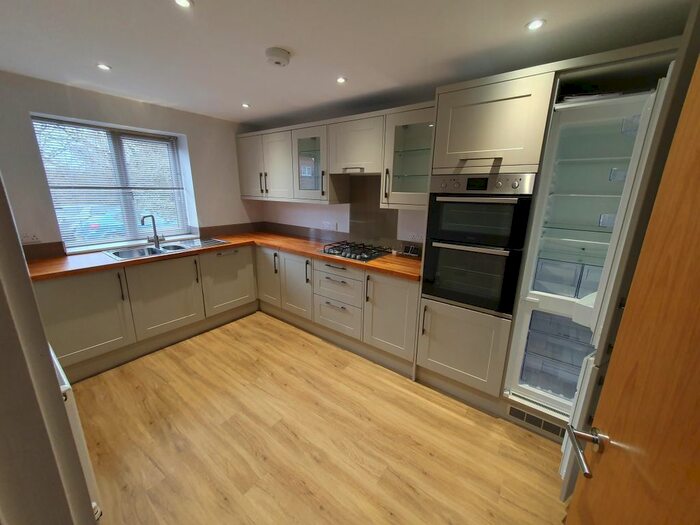3 Bedroom Property To Rent In Lily Close, Sedlescombe, Battle, TN33