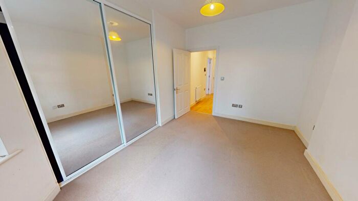 1 Bedroom Flat To Rent In High Road, Stanford-Le-Hope, Essex, SS17