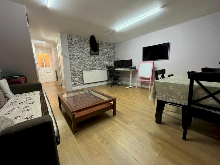 3 Bedroom Terraced House To Rent In Muirfield Road, Watford, WD19