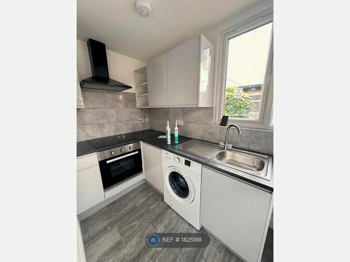 Studio To Rent In Hounslow, Hounslow, TW3