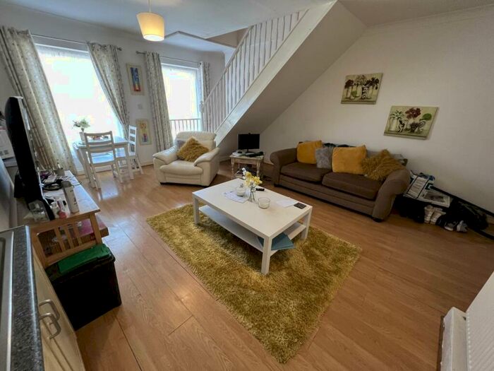 1 Bedroom Flat To Rent In Norwood Court, Trowbridge, Wiltshire, BA14