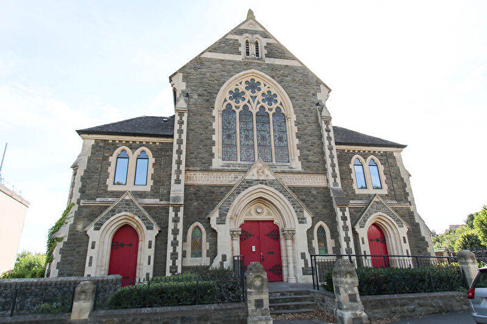 2 Bedroom Flat For Sale In Lower Linden Road, Clevedon, BS21