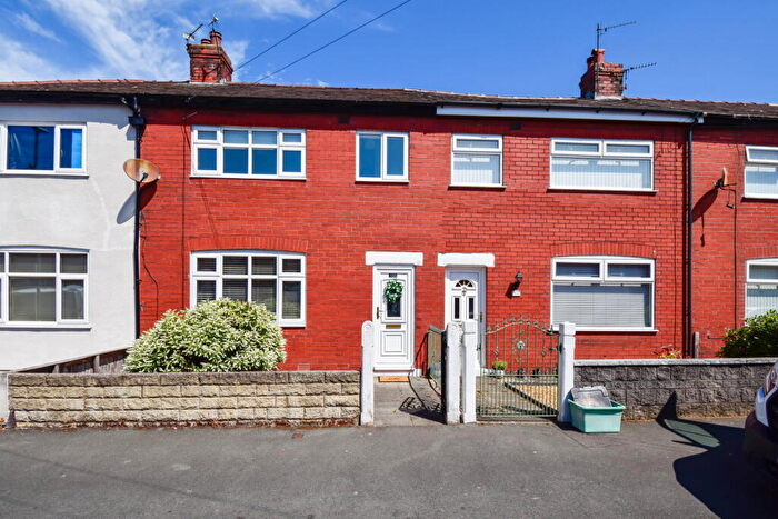 3 Bedroom Terraced House For Sale In Crown Street, Farington, Leyland, PR25