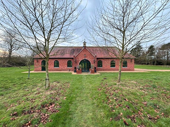 2 Bedroom Barn Conversion To Rent In Erpingham, Norwich, NR11